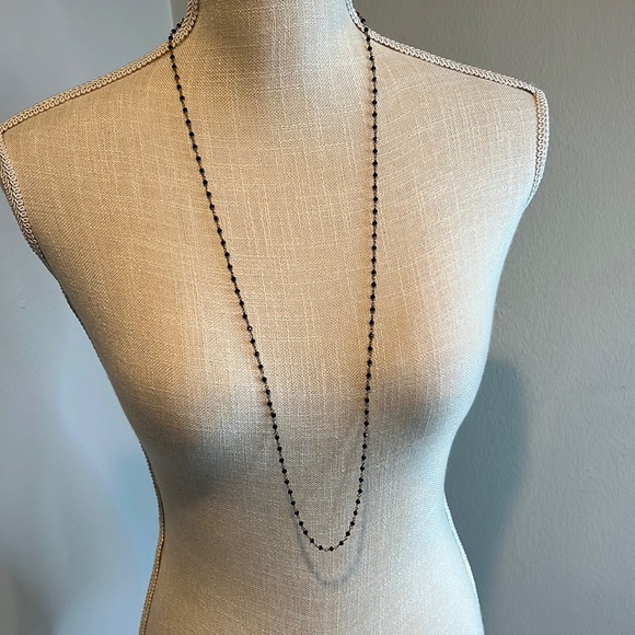 Black/gold jeweled necklace - Picture 2 of 5